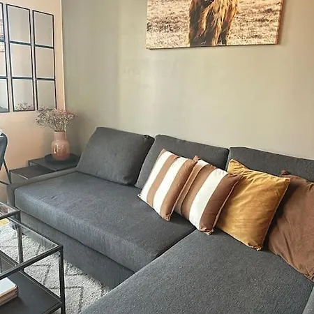 Apartment Pa Grillstadfjaera Med Parkeringsplasser - Vmski 2025